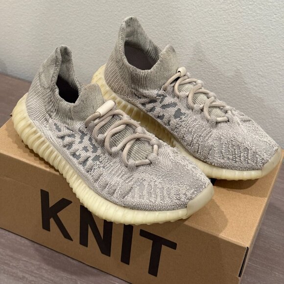 yzy 350v2 cmpct Yeezy sneakers - Picture 2 of 10